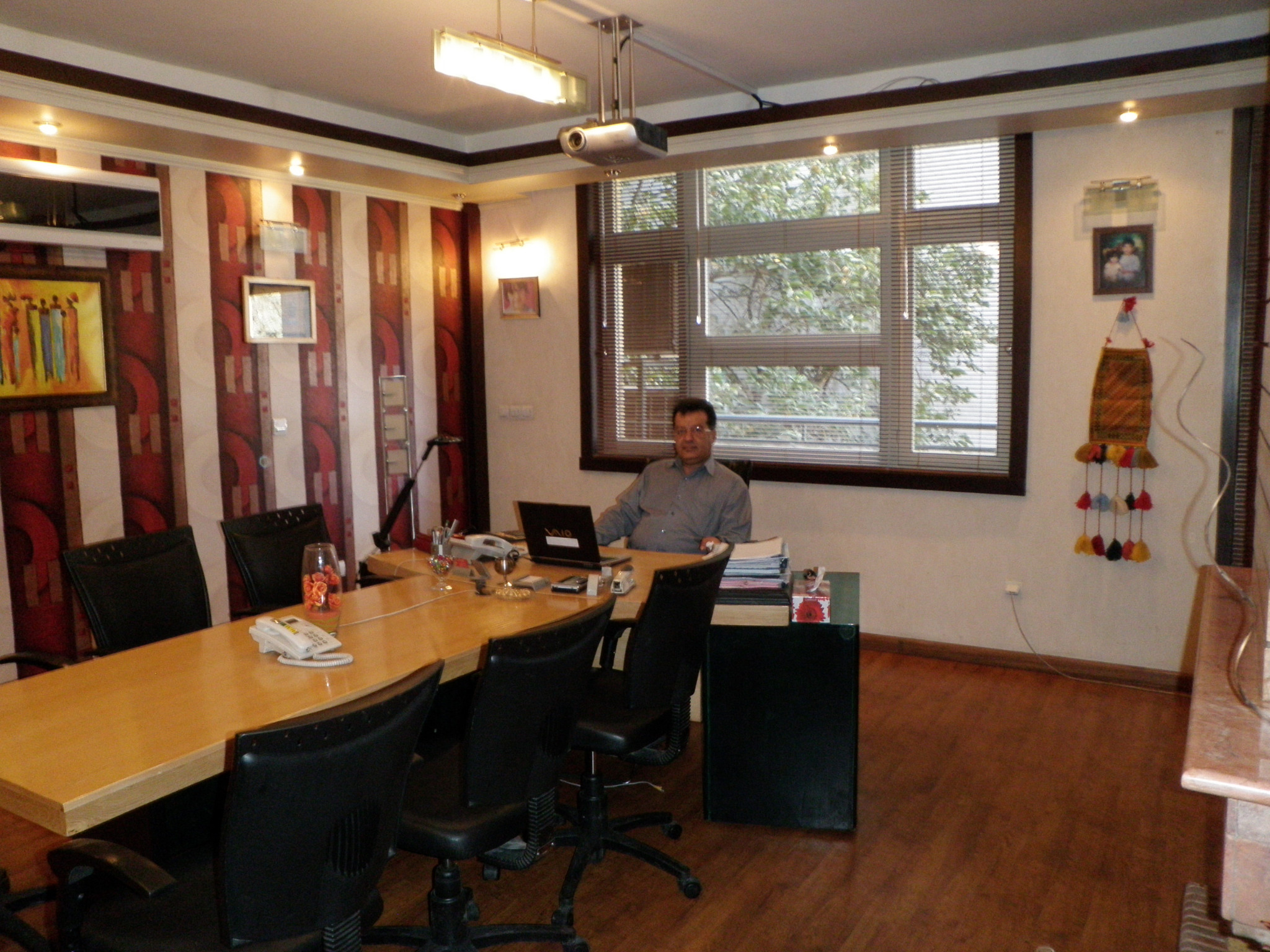 Reza Monadi at the Aftabgoon office